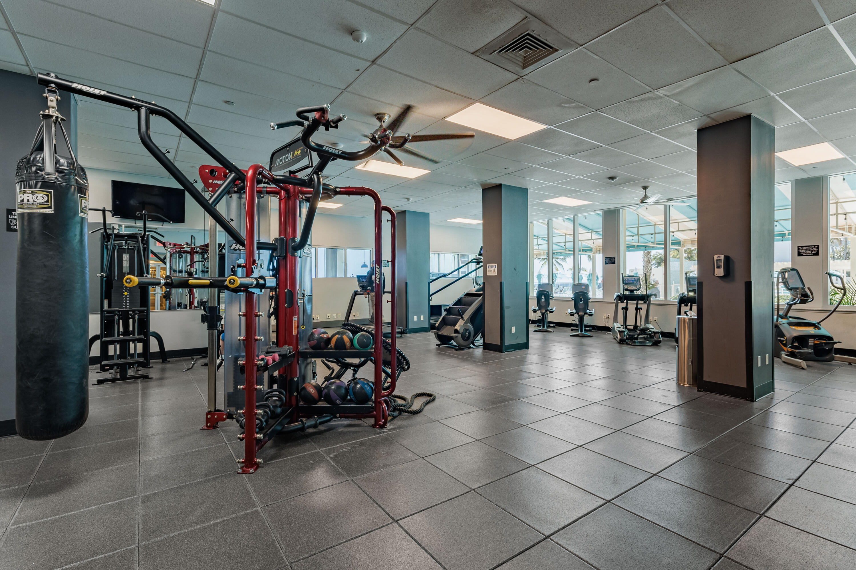 WAVE CONDO - Residential