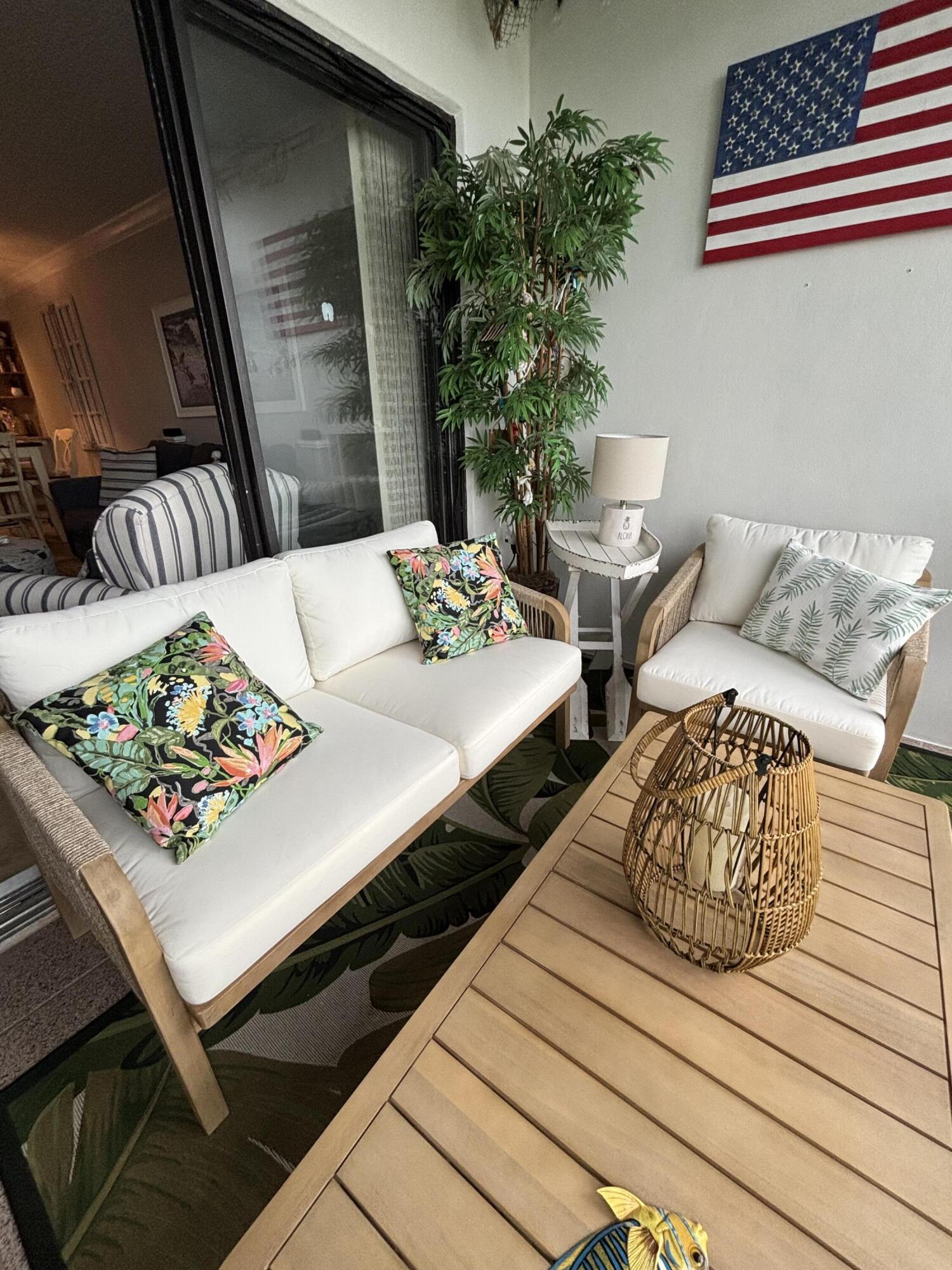 THE SANDPEBBLE CONDO - Residential Lease