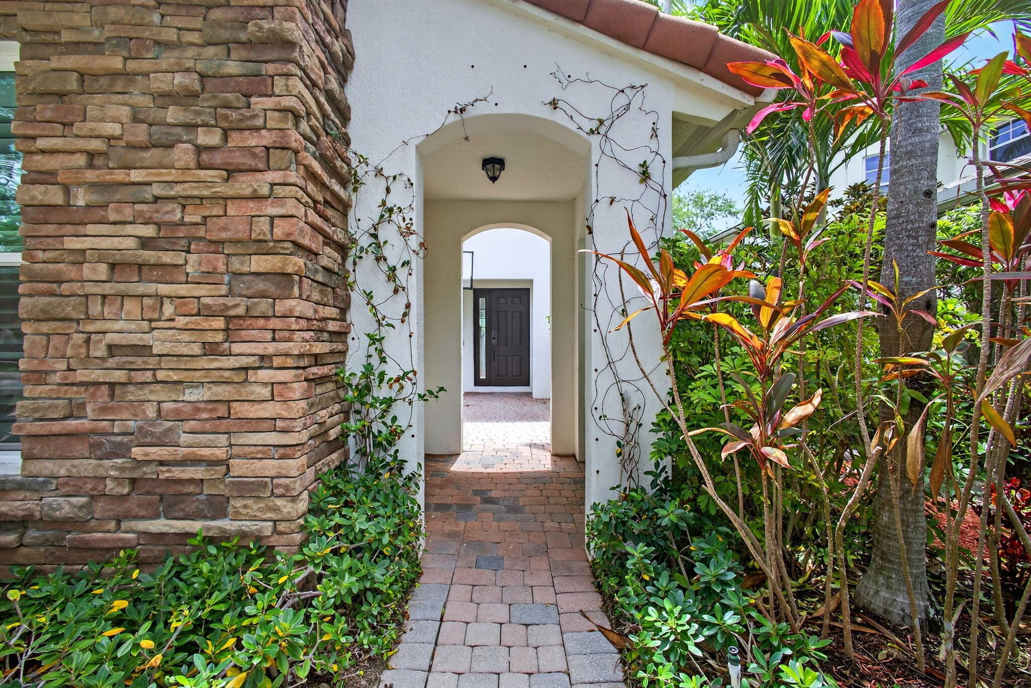 1716 Nature Court