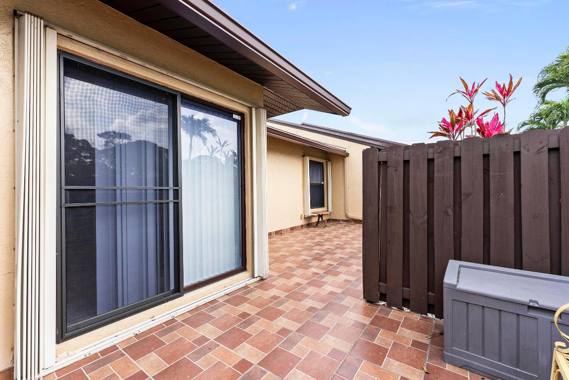 PINE RIDGE NORTH VILLAGE IV CONDO - Residential