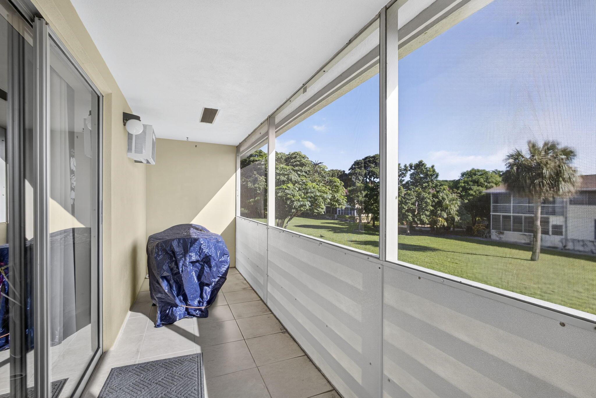 CENTURY VILLAGE - WINDSOR - Residential