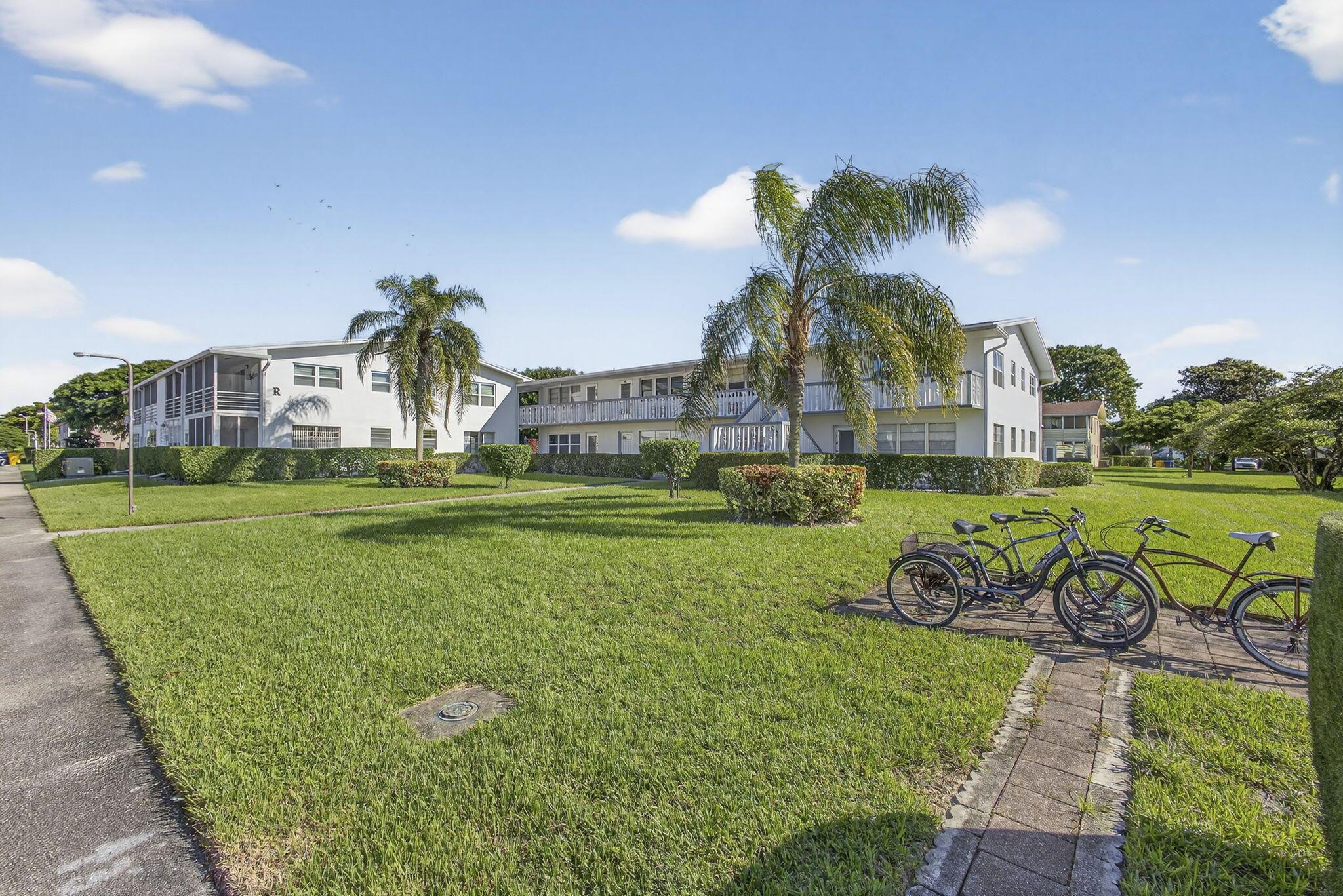 CENTURY VILLAGE - WINDSOR - Residential