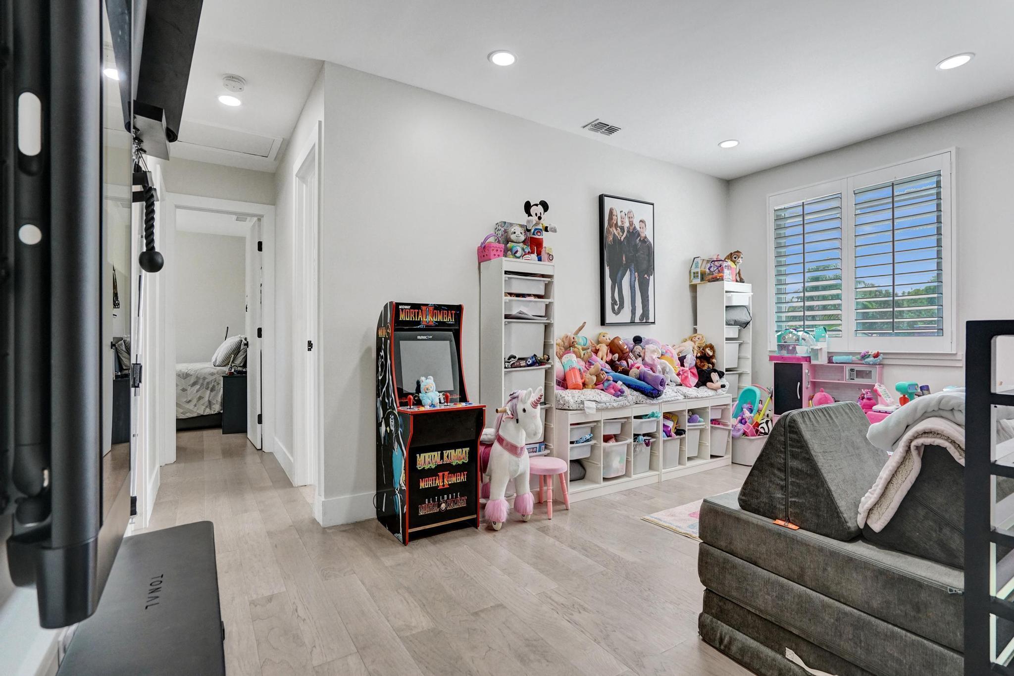 ROCK CREEK PHASE TWO - Residential Lease