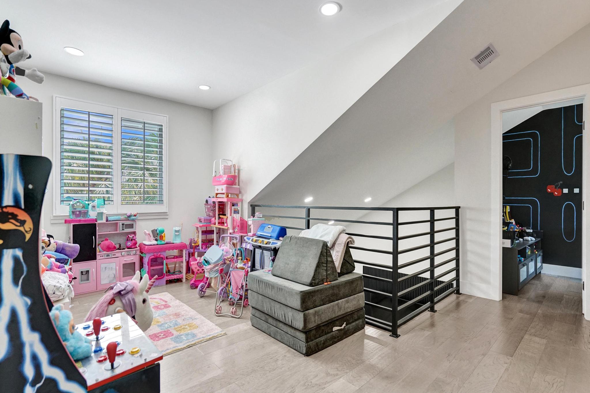 ROCK CREEK PHASE TWO - Residential Lease