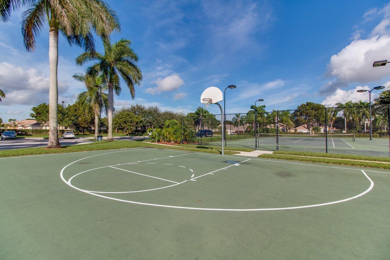 VERONA LAKES - Residential