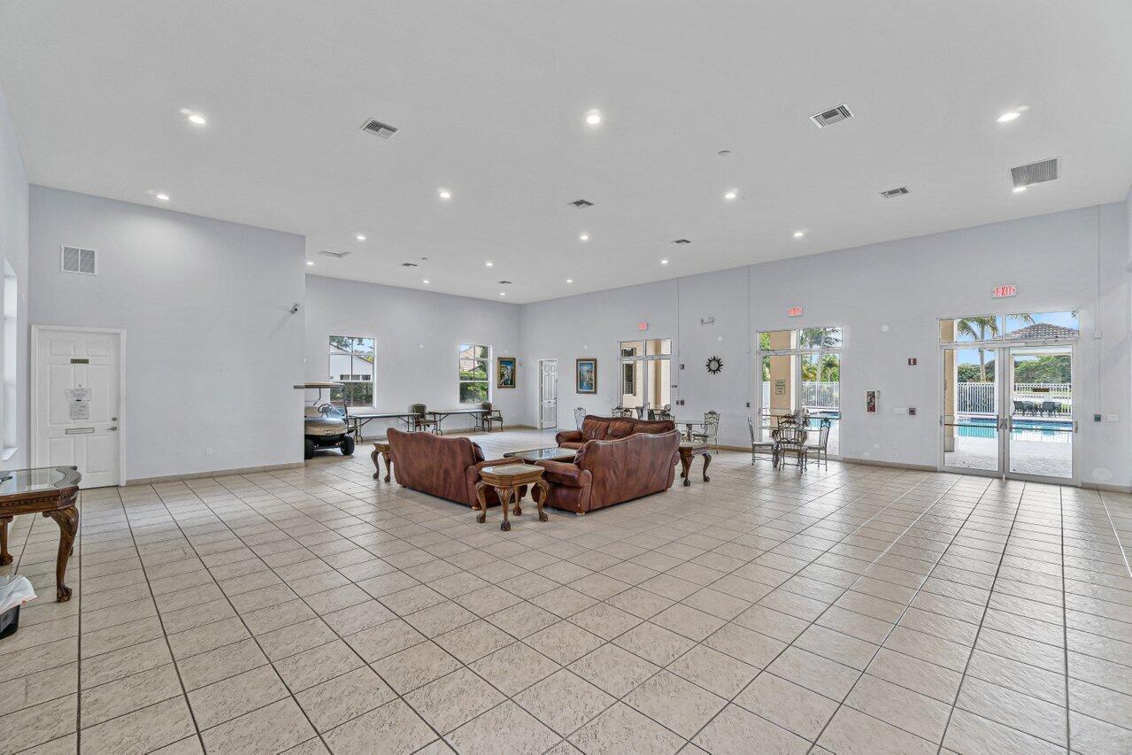 VERONA LAKES - Residential