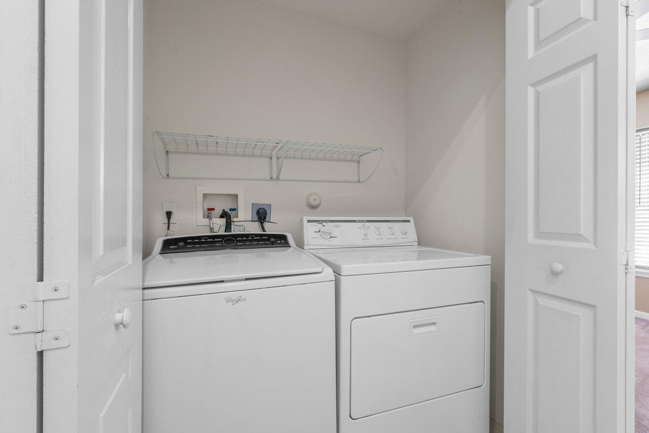 VERONA LAKES - Residential