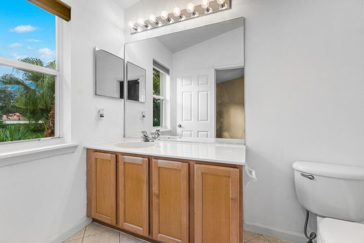 VERONA LAKES - Residential