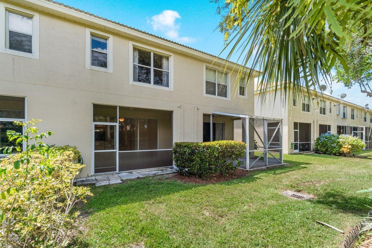 VERONA LAKES - Residential