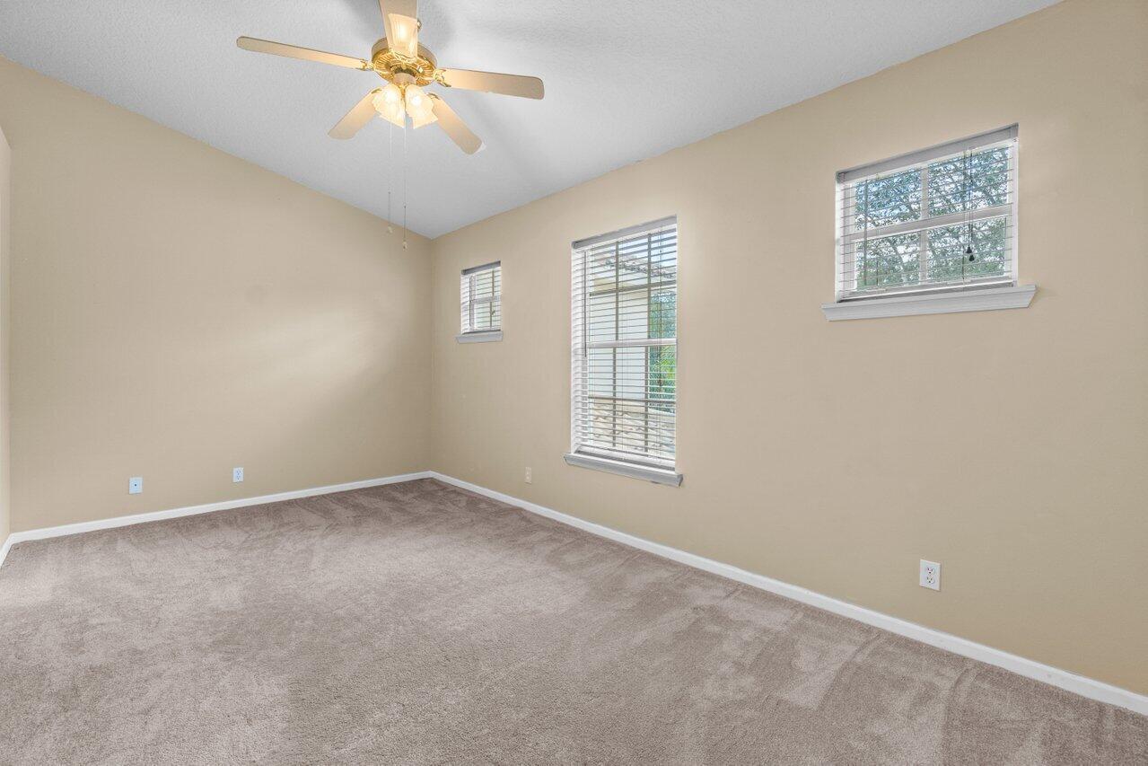 VERONA LAKES - Residential