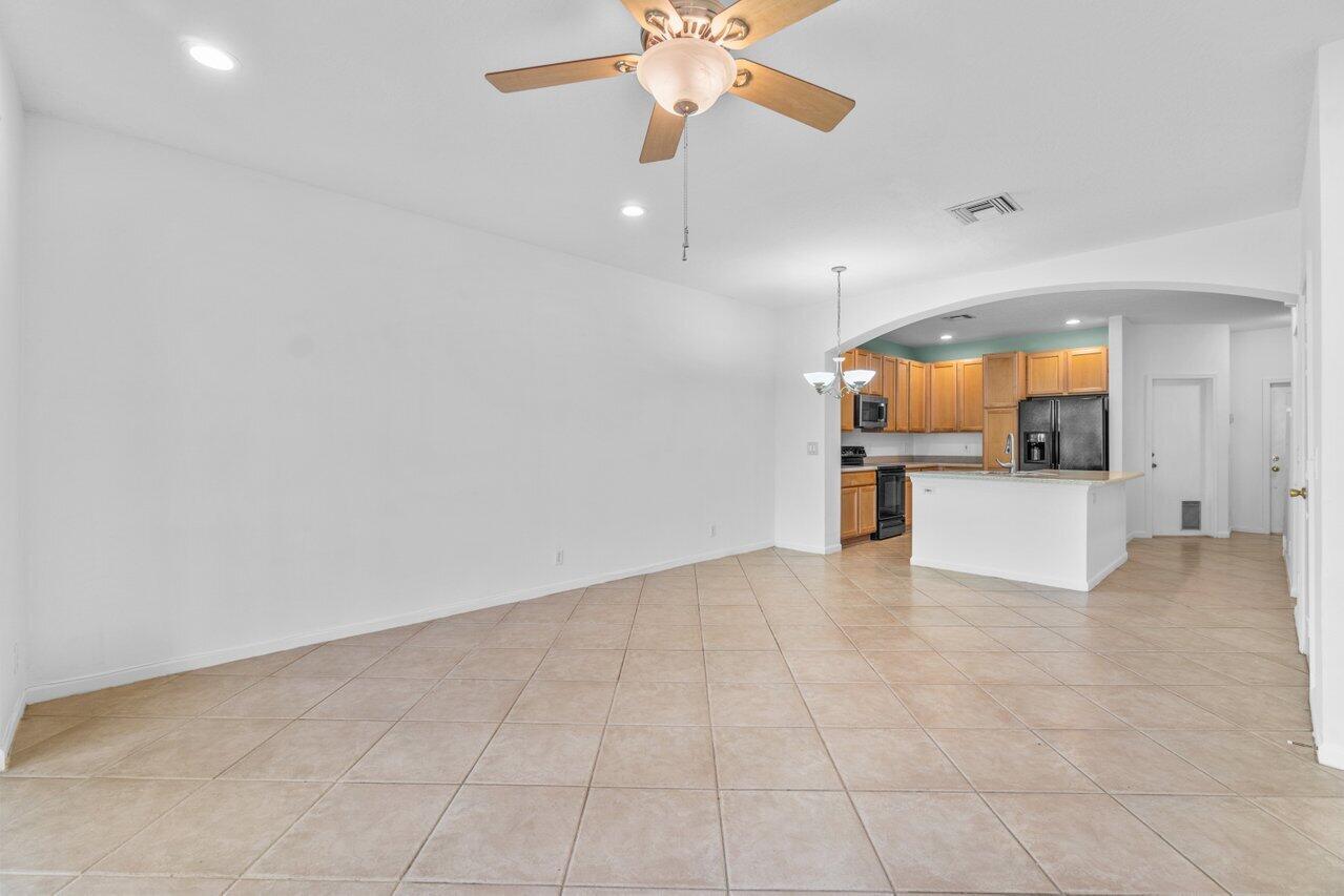 VERONA LAKES - Residential