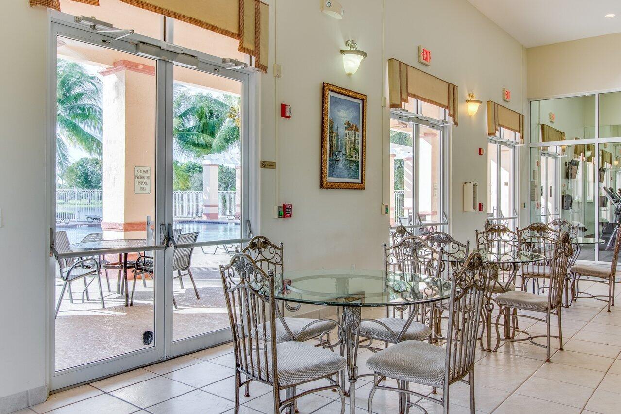 VERONA LAKES - Residential