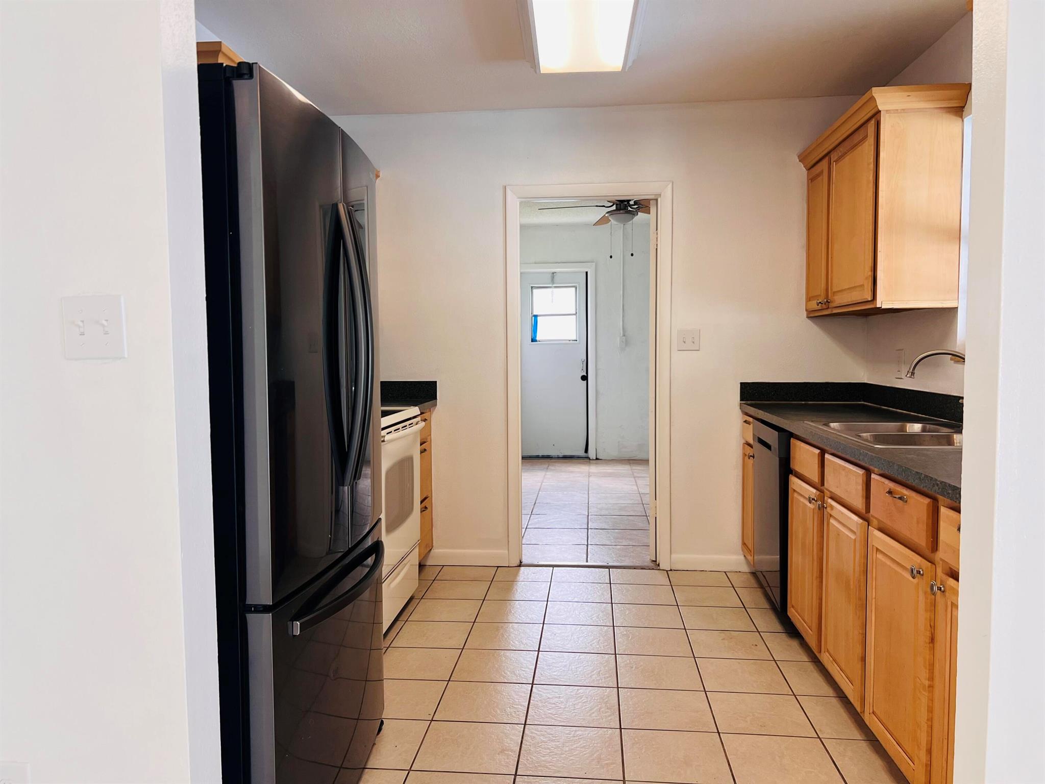PORT ST LUCIE SECTION 4 - Residential Lease