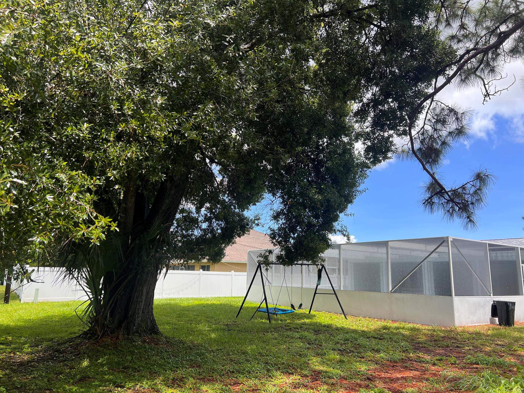 PORT ST LUCIE SECTION 4 - Residential Lease