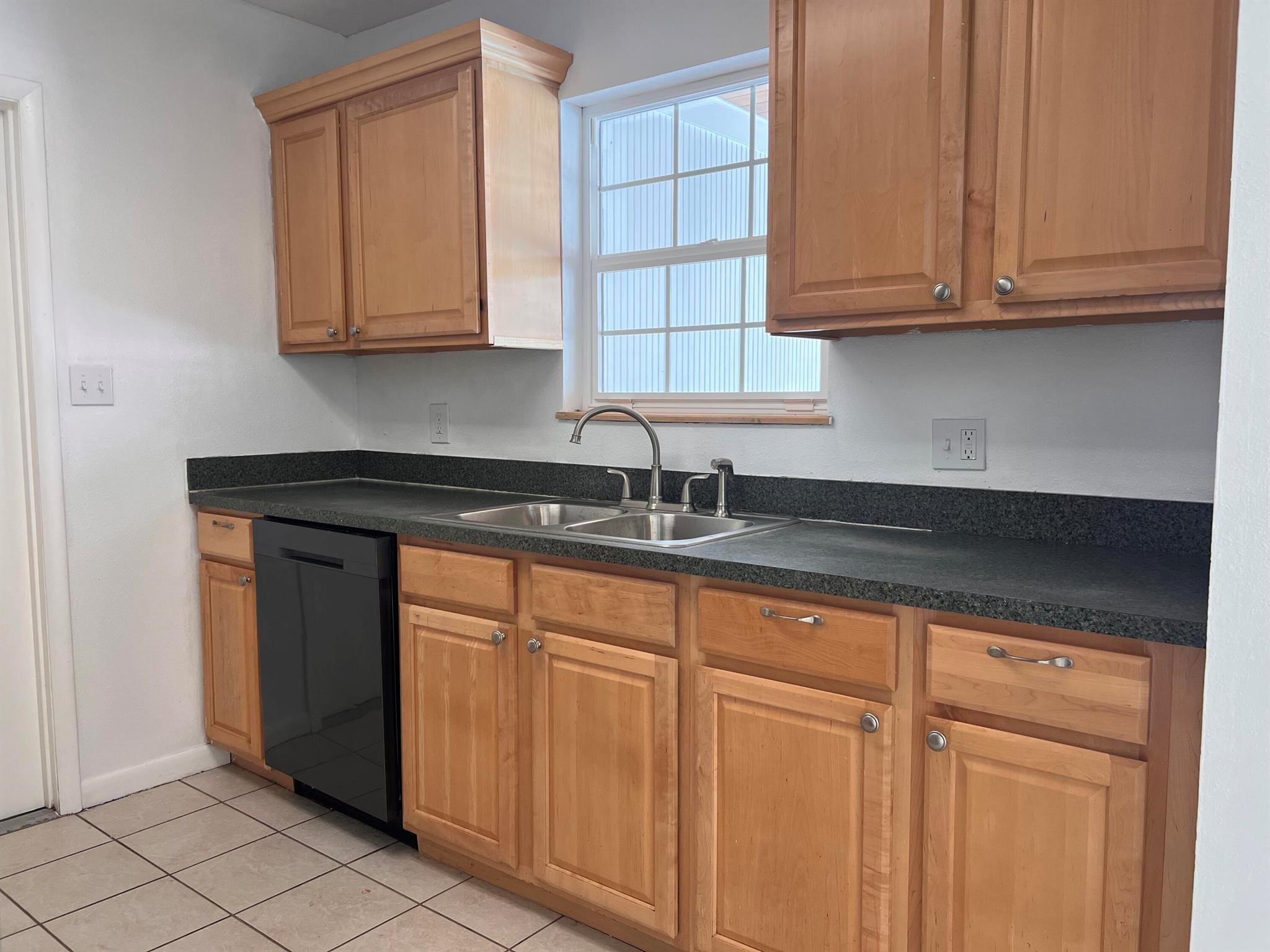 PORT ST LUCIE SECTION 4 - Residential Lease