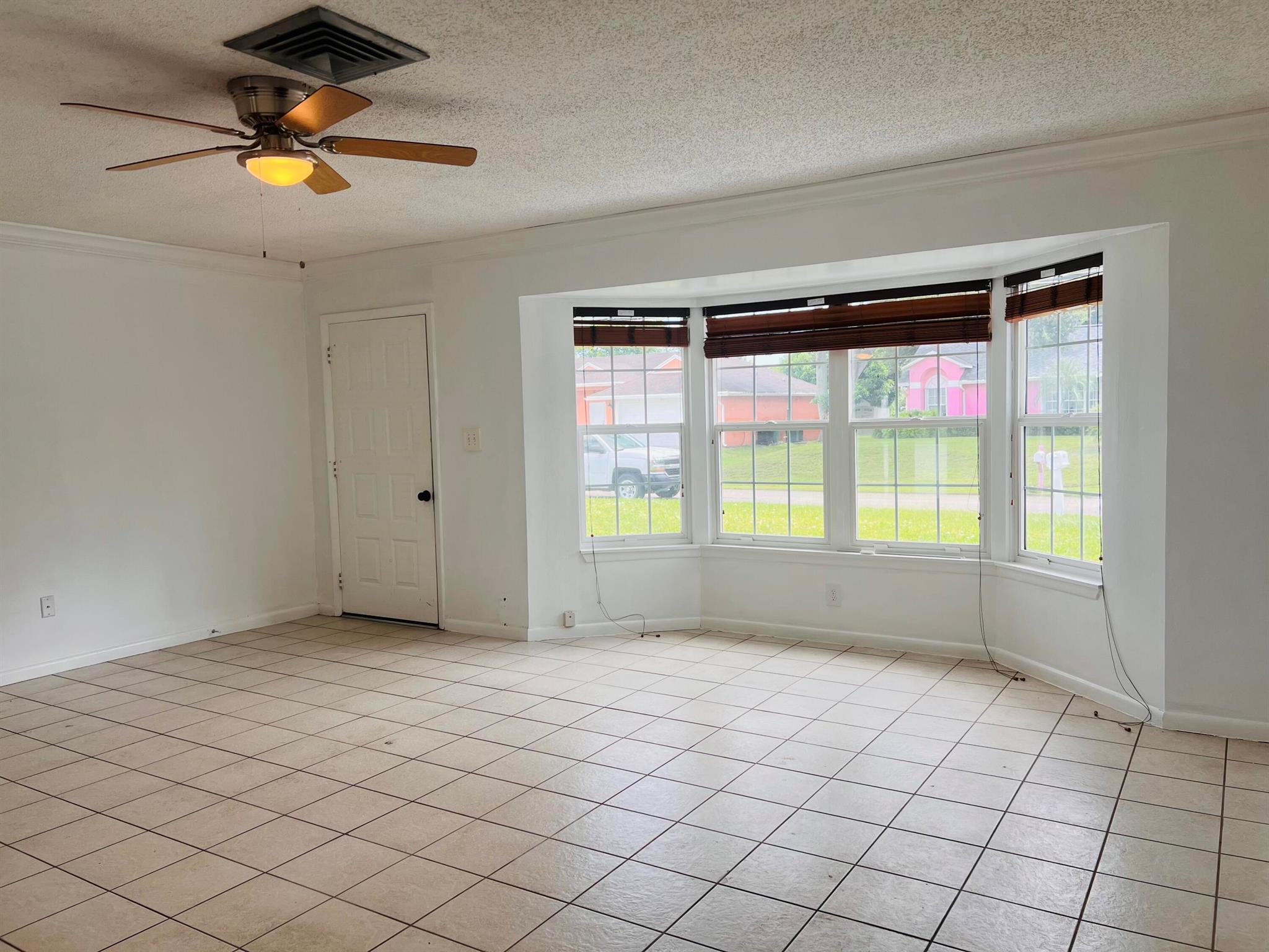 PORT ST LUCIE SECTION 4 - Residential Lease