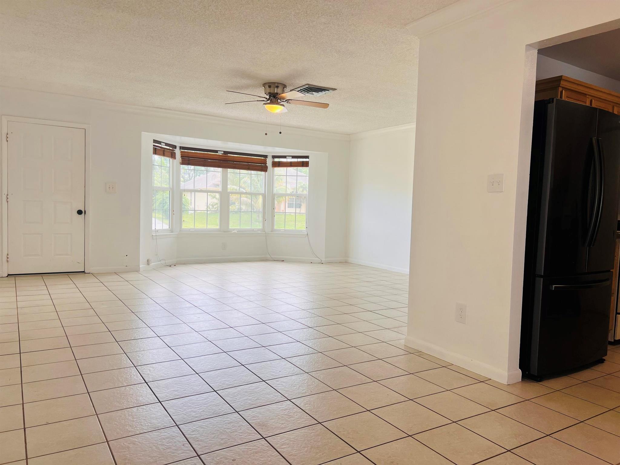 PORT ST LUCIE SECTION 4 - Residential Lease