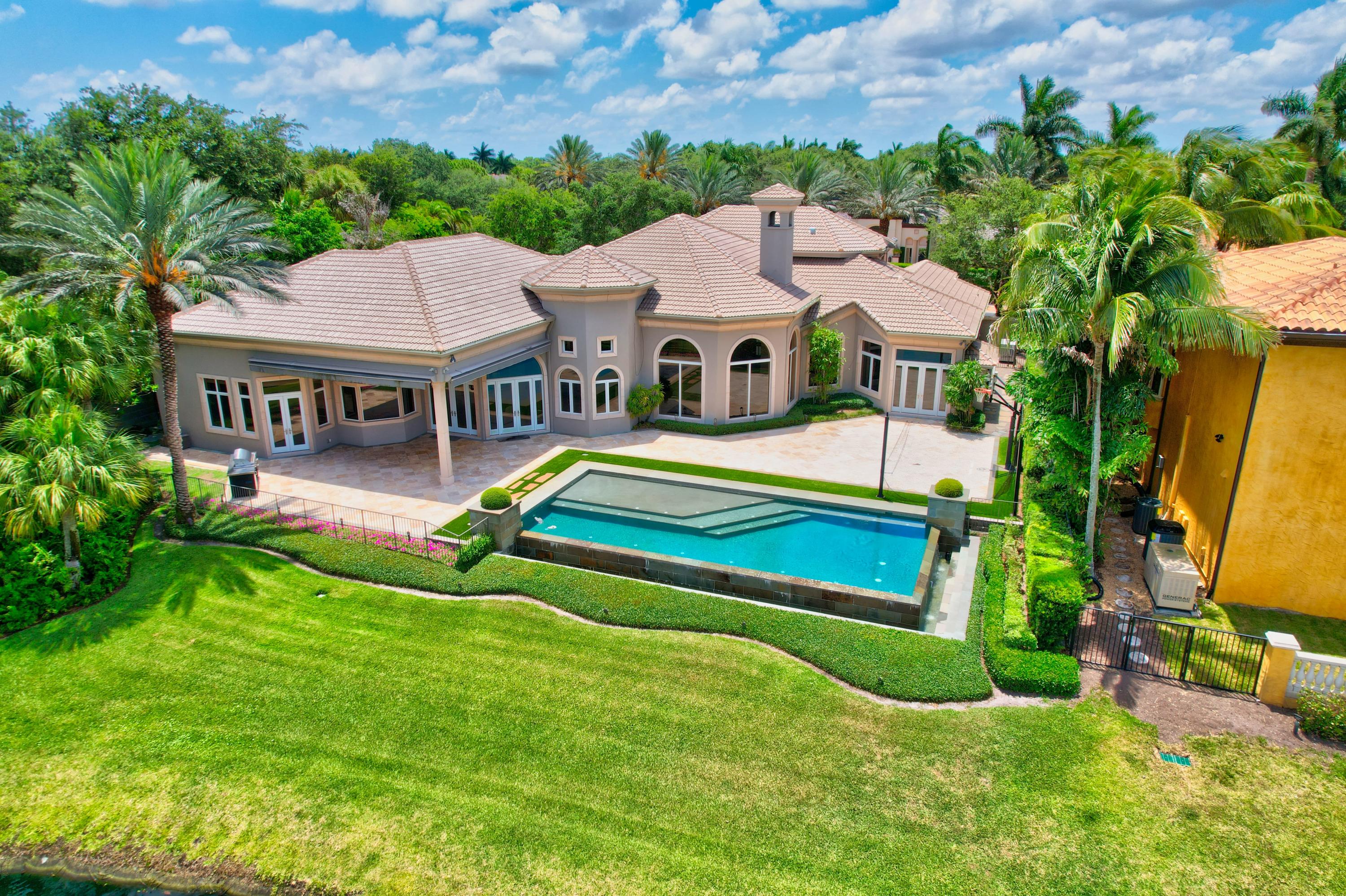 Isla Verde - Residential