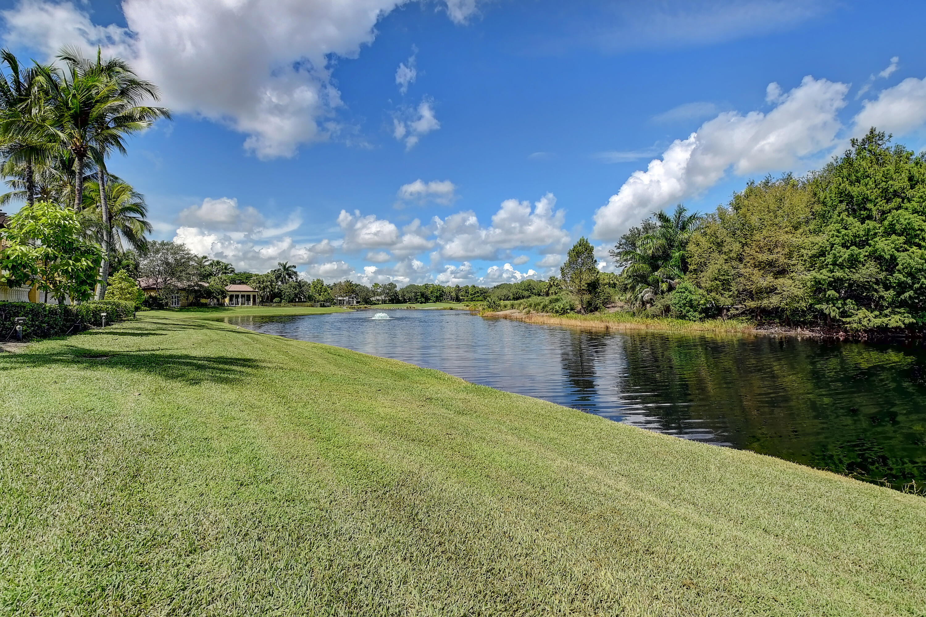 Isla Verde - Residential