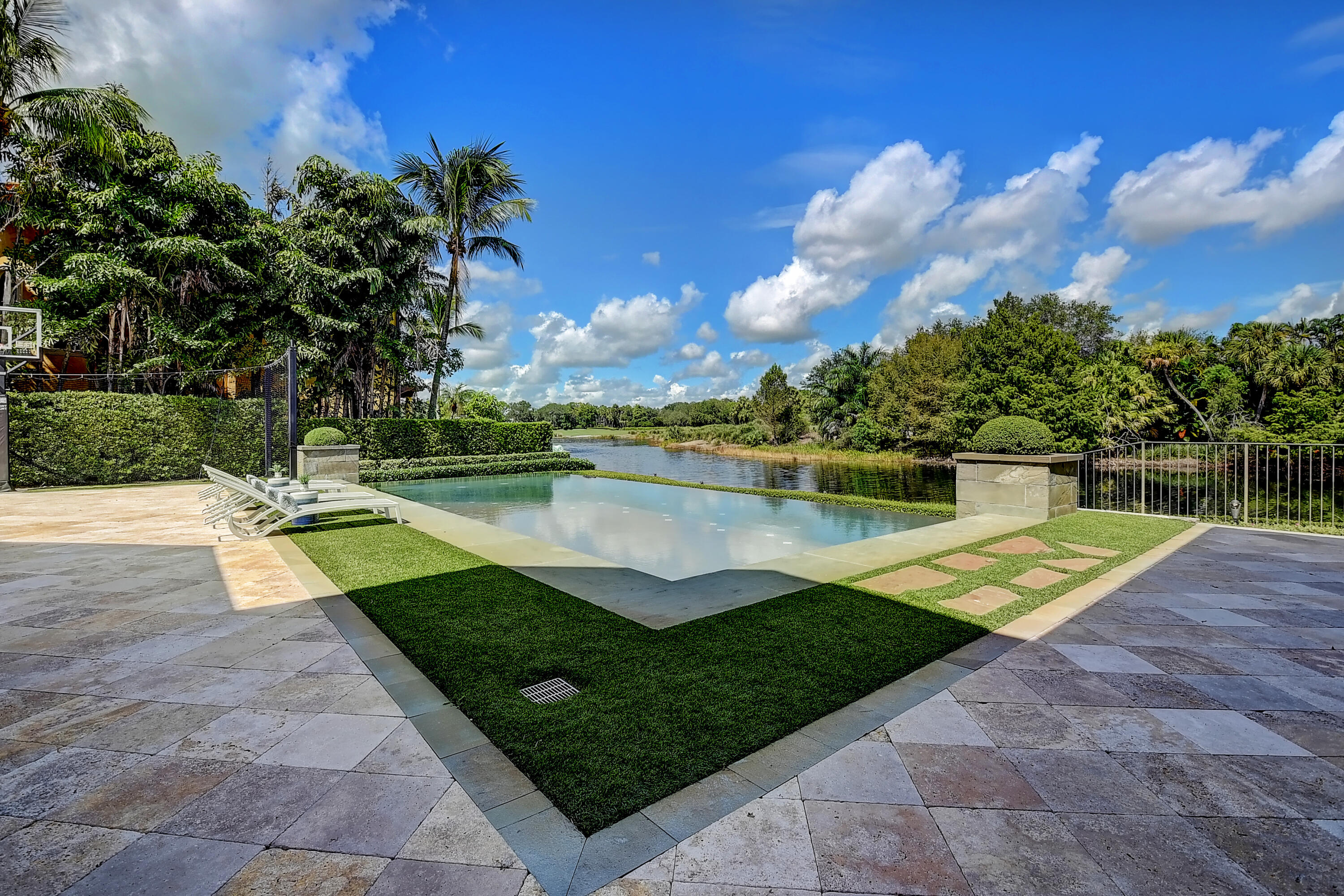 Isla Verde - Residential