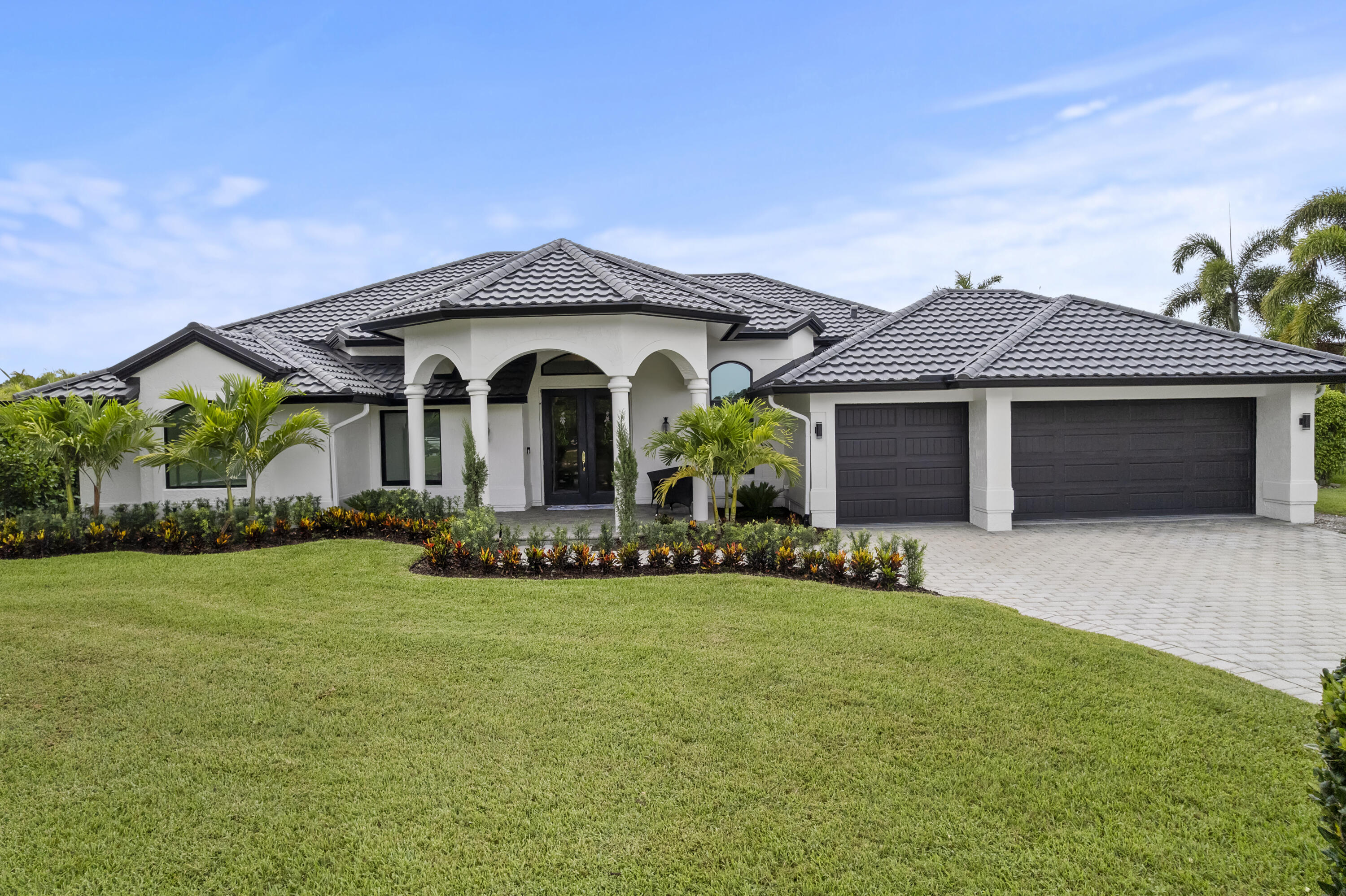 1340 SW Squire Johns Lane