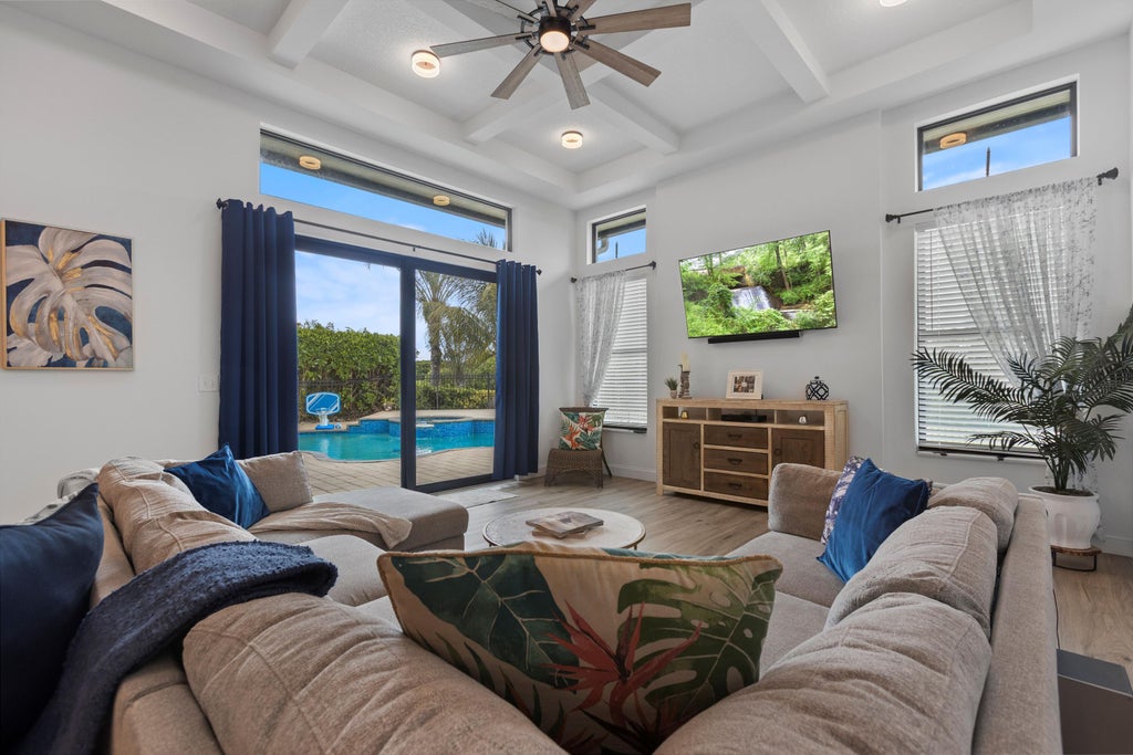 Photo of 1340 SW Squire Johns Lane, Palm City, FL 34990 (MLS # B26014431)