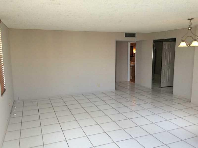 BERKLEY SOUTH - Residential Lease