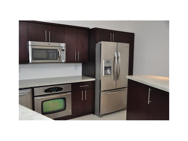 BERKLEY SOUTH - Residential Lease