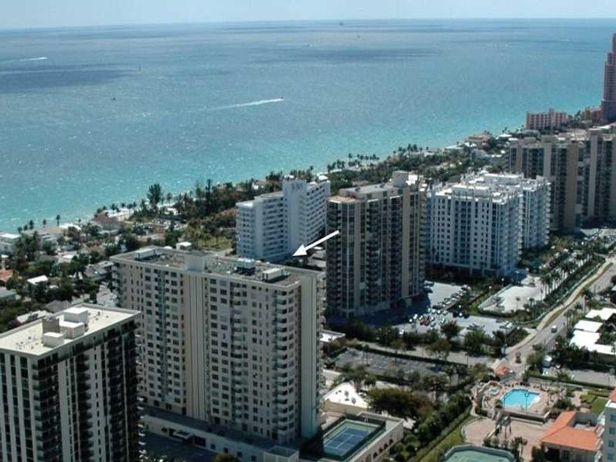 REDUCED!Large NW Corner 15th floor unfurnished annual 2BR/2BA annual rental. Spectacular Ocean, ICW & city skyline views. Updated eat-in stainless steel kitchen with granite counters and glass tile backsplash.3 huge walk-in closets. Both bathrooms are upd ated. Hurricane shutters. Dedicated CAT 5 fiber optic cable directly into unit w/high speed Internet & enhanced HD TV. Garage parking.if a rental application is completed/submitted THIS WEEKEND ONLY, then 1st month's rent (January) will be reduced by $500