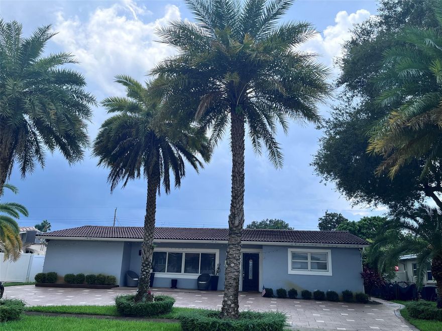 Large home with private pool. Updated, vacant, excellent area! Spacious, all impact windowsONE PET    OK access listing agent