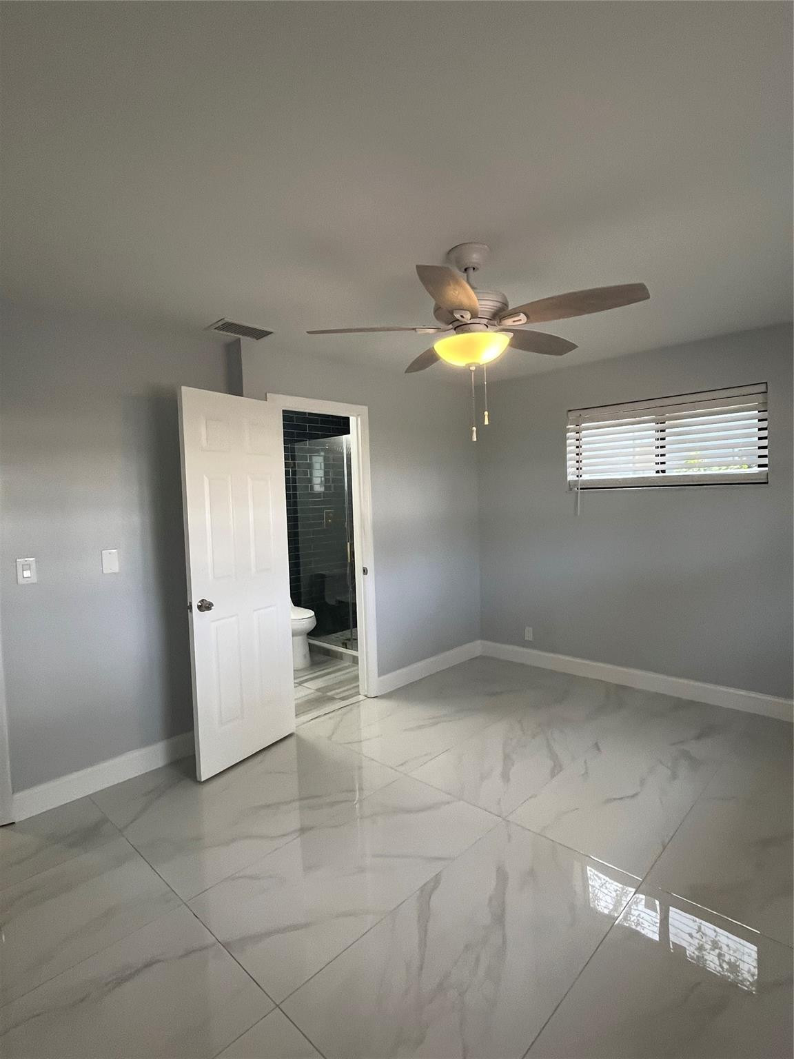 HOLLYWOOD HILLS - Residential Lease