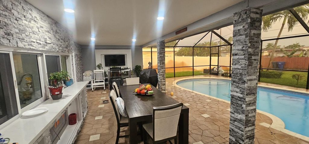 Photo of 5424 Jackson Street, Hollywood, FL 33021 (MLS # F10552579)