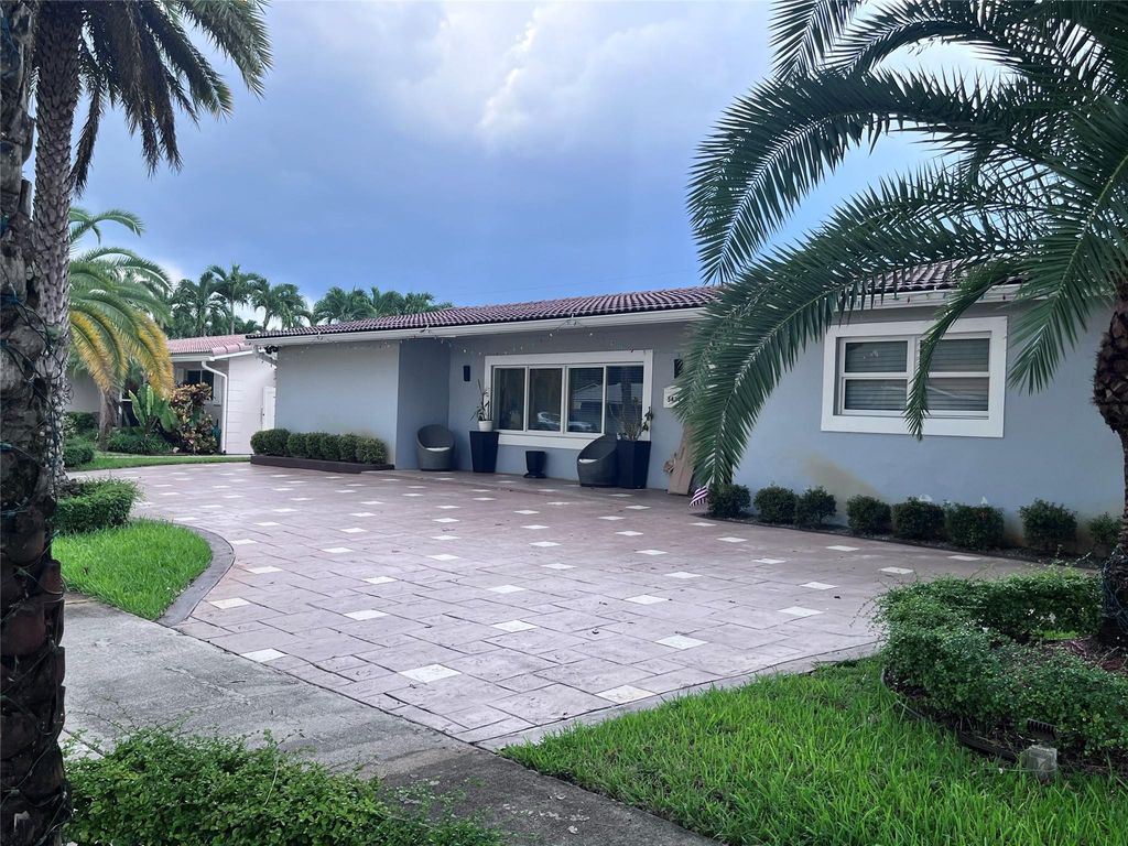 Photo of 5424 Jackson Street, Hollywood, FL 33021 (MLS # F10552579)