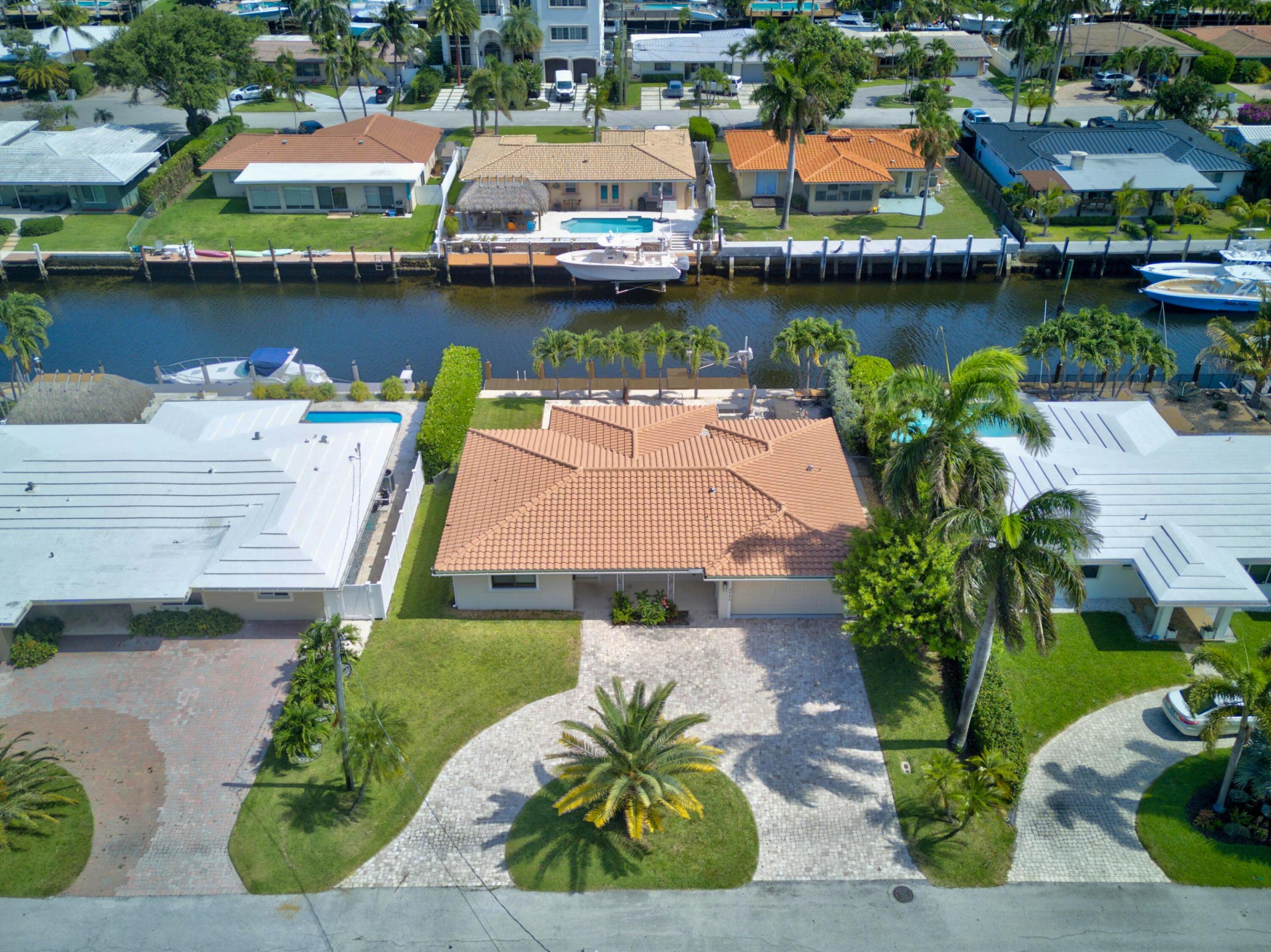 2542 SE 10th Street