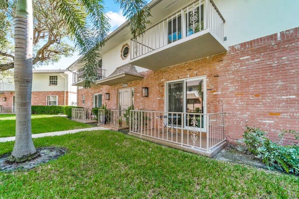 Photo of 2037 S Seacrest Boulevard #B, Boynton Beach, FL 33435 (MLS # R10975598)
