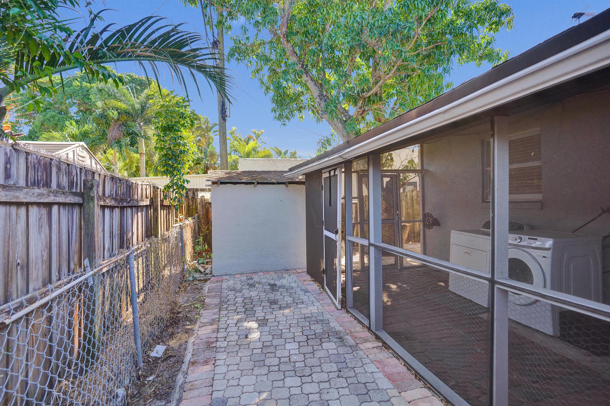 FERNWOOD - Residential Income