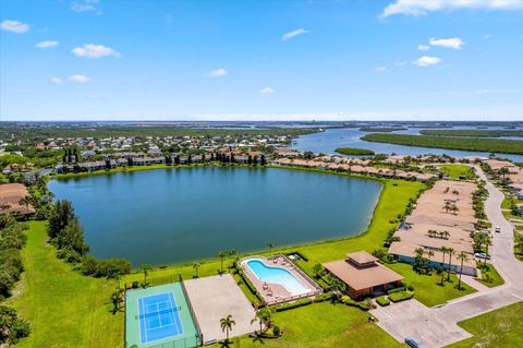 A home in Hutchinson Island