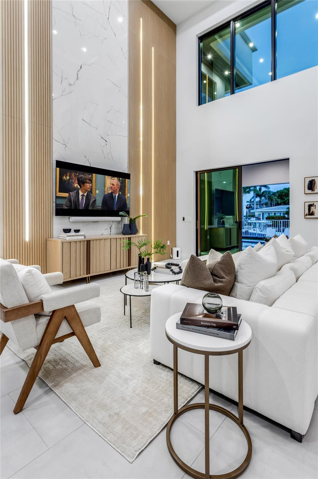 CORAL KEY VILLAS 3RD SEC - Residential