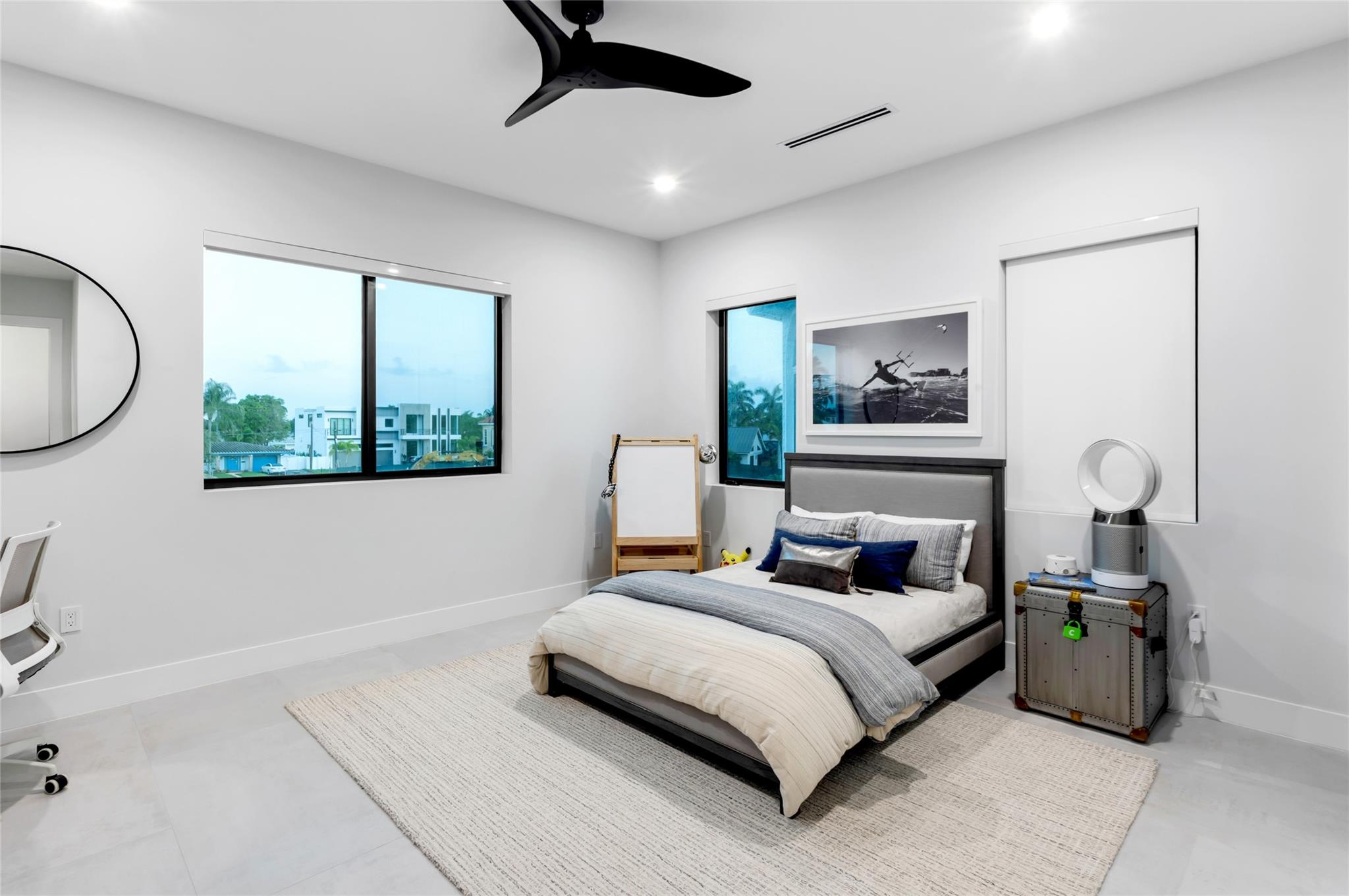 CORAL KEY VILLAS 3RD SEC - Residential