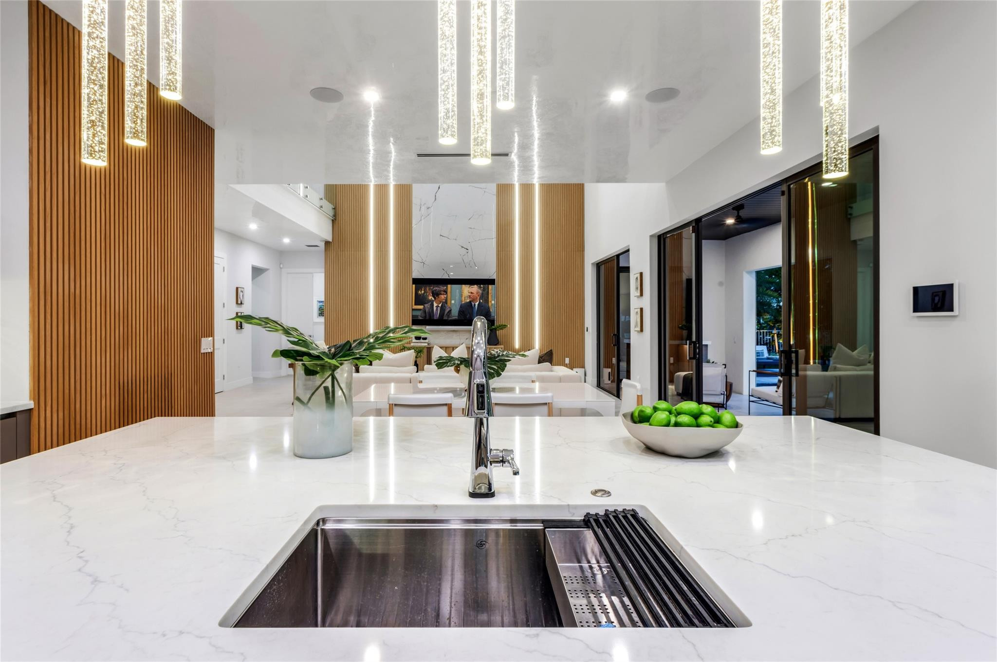 CORAL KEY VILLAS 3RD SEC - Residential