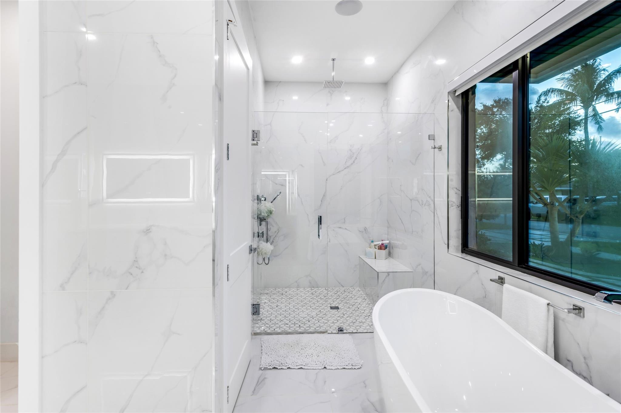 CORAL KEY VILLAS 3RD SEC - Residential