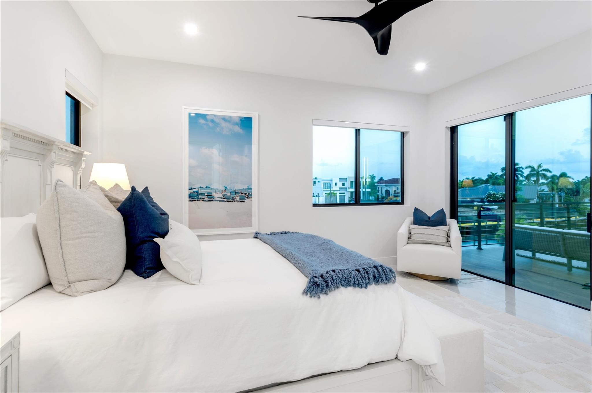 CORAL KEY VILLAS 3RD SEC - Residential