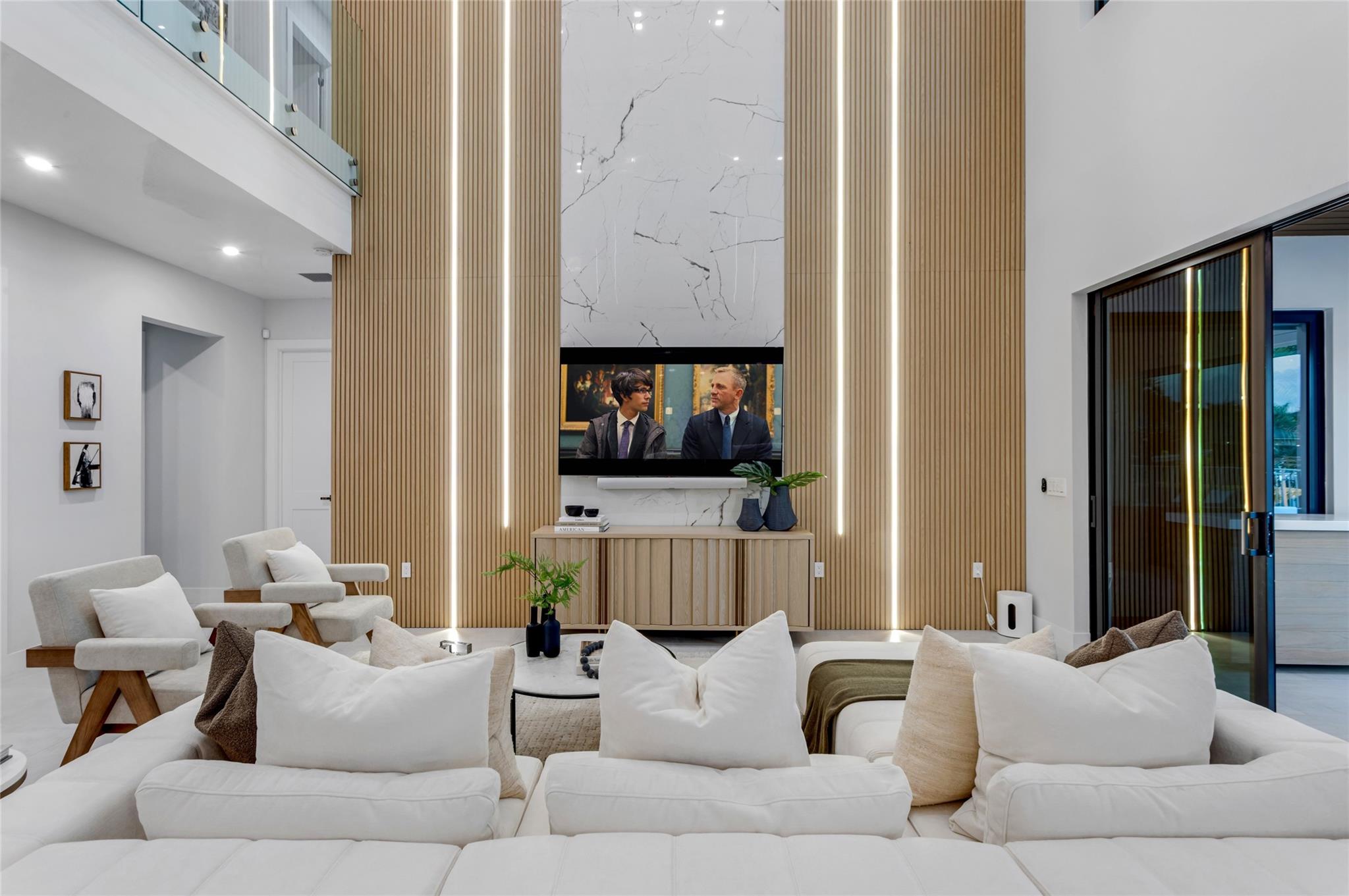 CORAL KEY VILLAS 3RD SEC - Residential