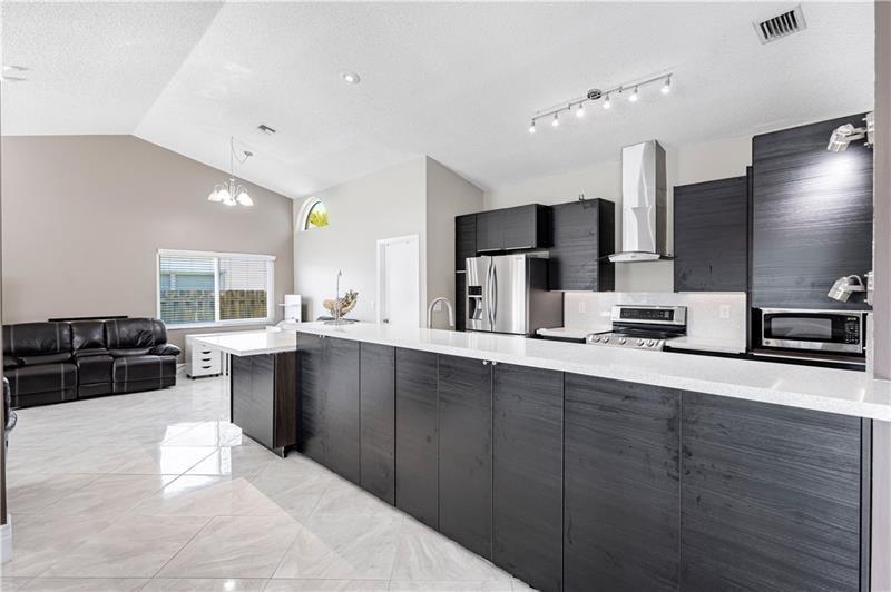7200 SW 20th St