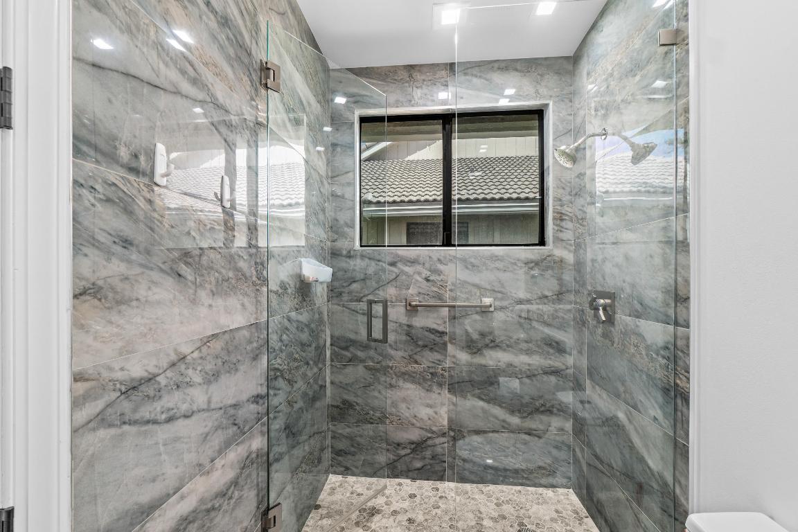 ASHBOURNE / POLO CLUB - Residential