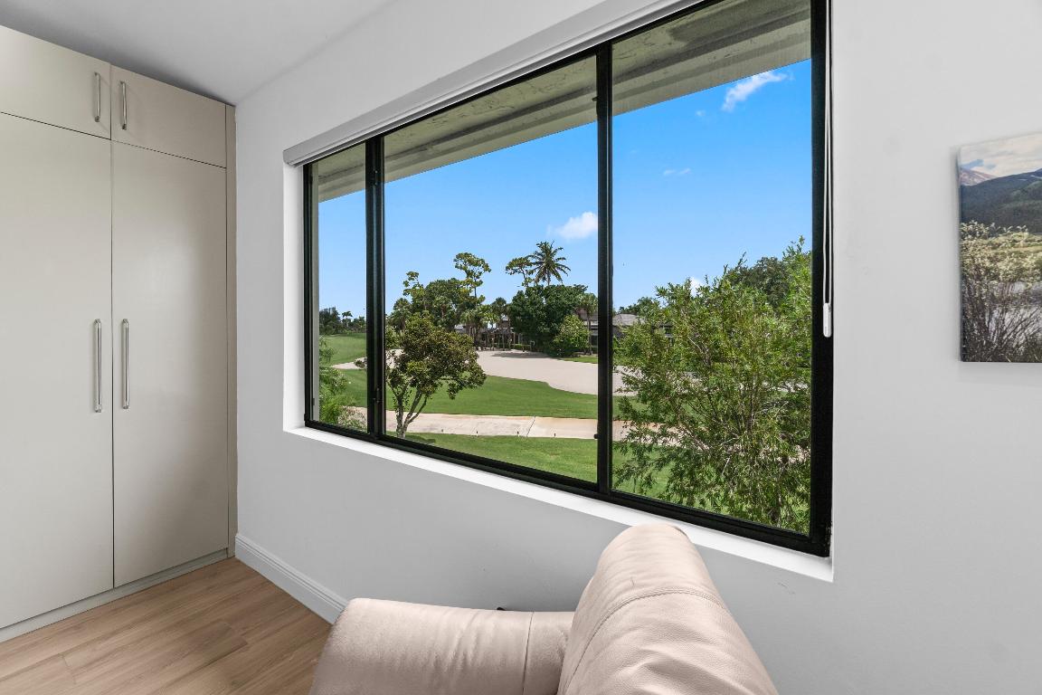 ASHBOURNE / POLO CLUB - Residential