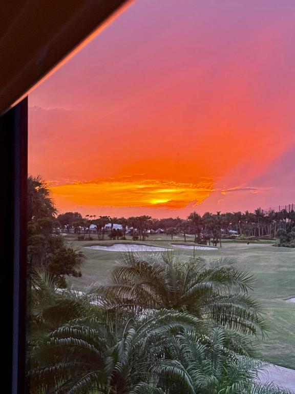 ASHBOURNE / POLO CLUB - Residential