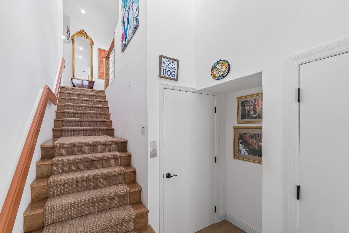 ASHBOURNE / POLO CLUB - Residential