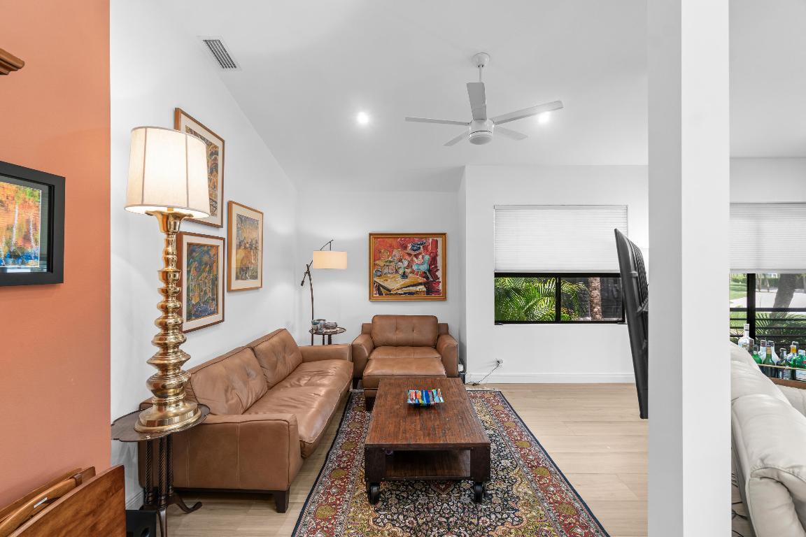 ASHBOURNE / POLO CLUB - Residential