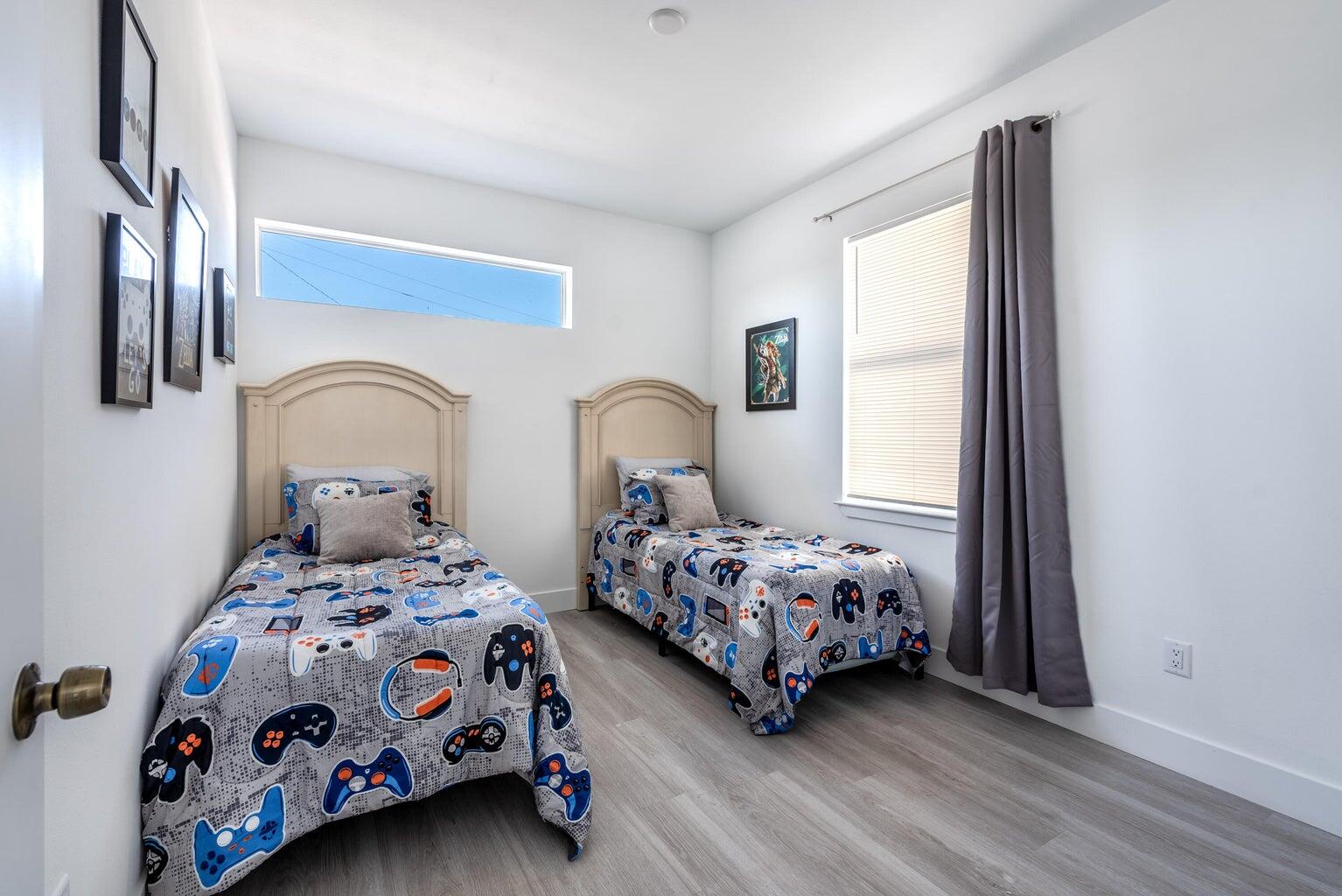 CHERRY HILLS - Residential